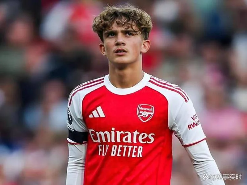 16岁66天,道曼成为阿森纳队史足总杯最年轻的出场球员